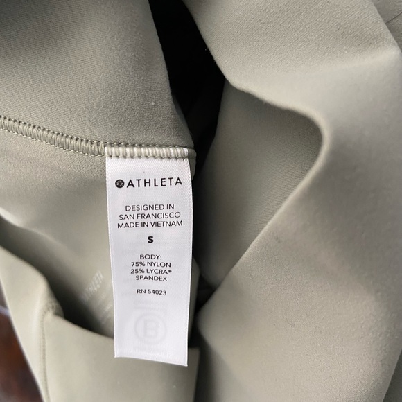 Athleta Salutation Stash Pocket II Cinch 7/8 Tight size S - Picture 14 of 14